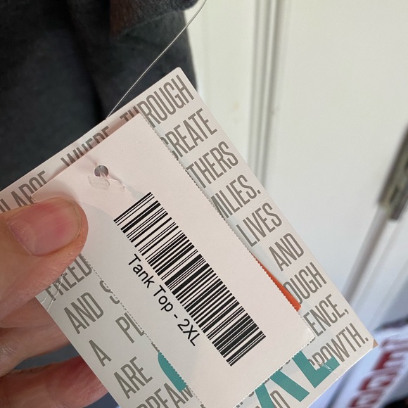 LulaRoe Gray NWT 2 XL Tank - Picture 4 of 4